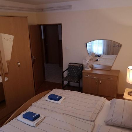 Apartments With A Parking Space Kampor, Rab - 5032 Δωμάτιο φωτογραφία